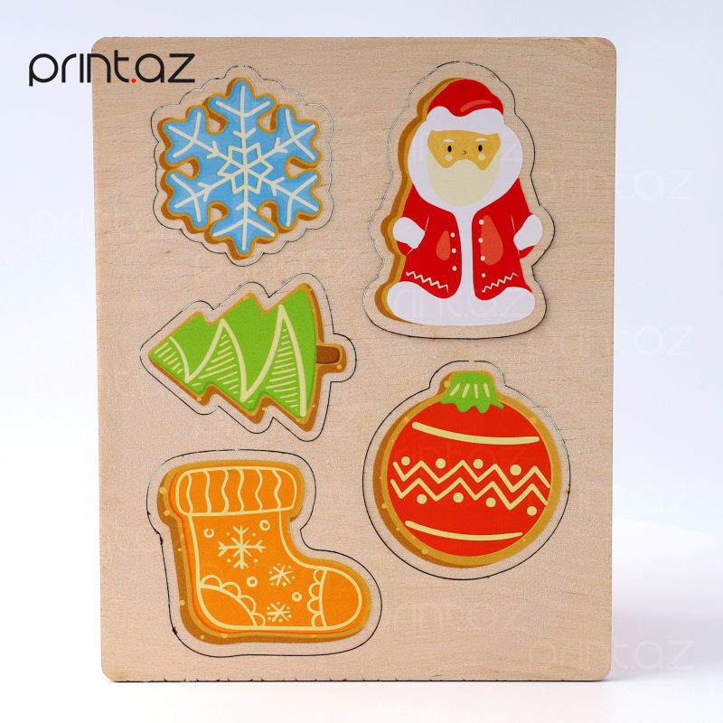 "Yeni İl Oyuncaqları" — wooden puzzle in retail packaging. Made in Azerbaijan