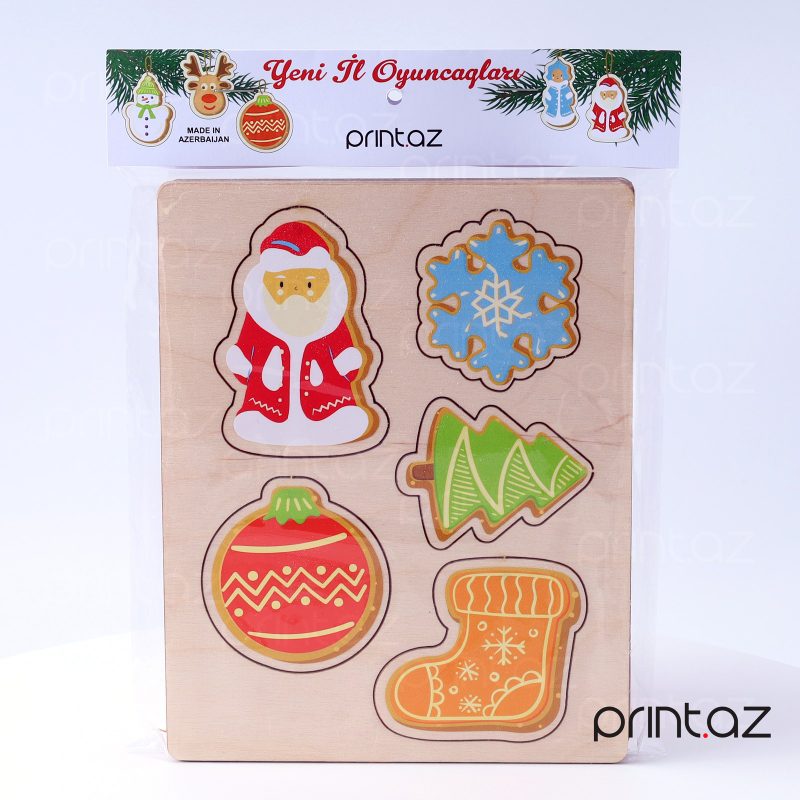 "Yeni İl Oyuncaqları" — wooden puzzle in retail packaging. Made in Azerbaijan
